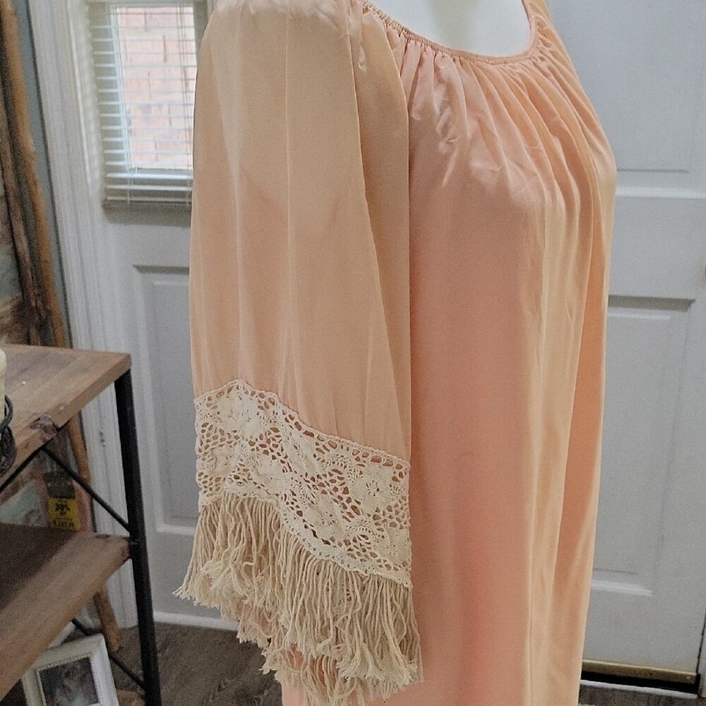 2 B Together Off-Shoulder Tunic Dress Womens S Blush Peach, Boho Chic, Crochet - Picture 4 of 12